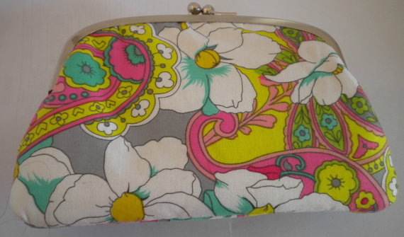 Pink Coin Purse Wallet Made With 2 Section Metal Frame - Flowers Paisley Retro